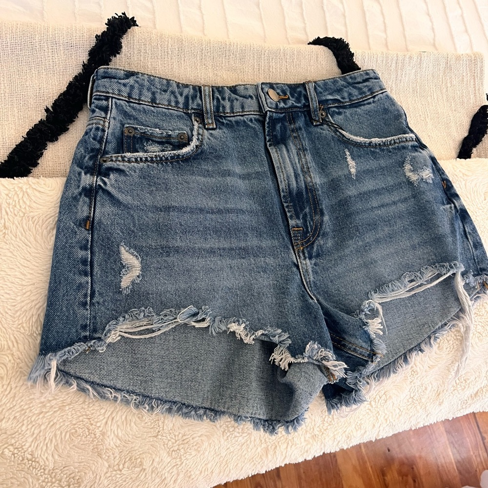 Zara - high waisted denim short/jean shorts